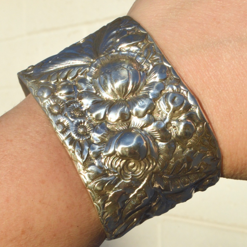 Art Nouveau Sterling Silver Floral Cuff Bracelet - Picture 7 of 7